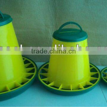 2015 new plastic poultry feeder chicken feeder yellow with green