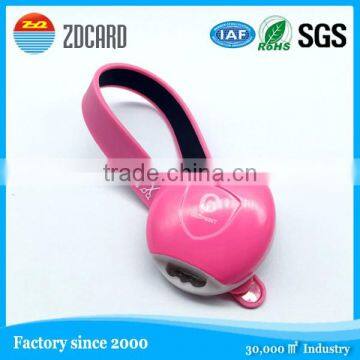 Long reading distance 2.4G active rfid tag price for school students