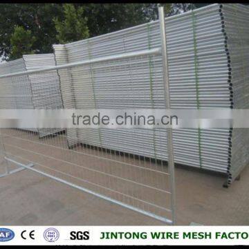 Hot Dipped Galvanized After Welding Temporary Fence for Major Sports Events photo-3