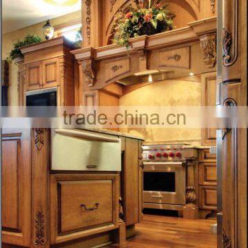 Bisini Traditional American Style Solid Wood Hand Carved Maple kitchen Cabinet