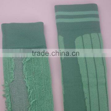 Green Long Thick Cheap Mens Football Socks photo-2
