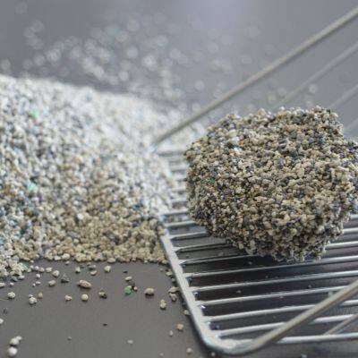 Broken/crushed Bentonite Cat Litter photo-2