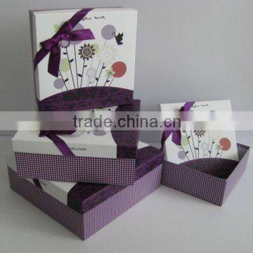 Square paper gift box with ribbon bow 4/s