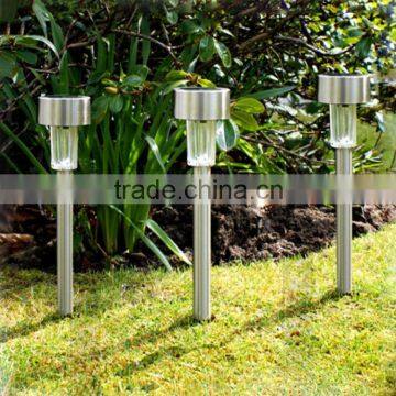 Solar powered outdoor led garden light