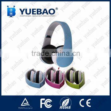 Retractable and foldable headphone with fashion colors