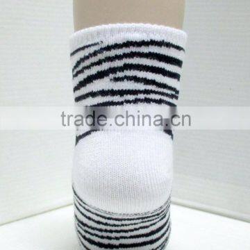 Lining Design Leopard Cheap Baby Socks