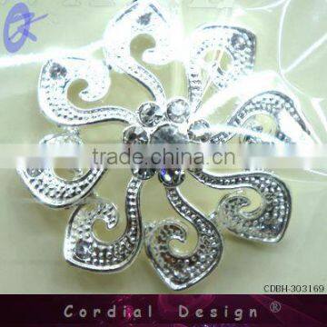 2013 wholesale jewelry cheap rhinestone brooch for girls