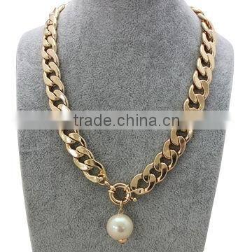 Top design fashionable gold thick chains with a big single pearl pendant necklace