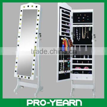 Floor Standing Wooden Furniture Chinese Mirrored Jewelry Cabinet with Glass Mosaic on Door and LED Lights and Casters