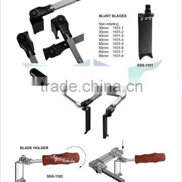 Radiolucent Cervical Retractor System