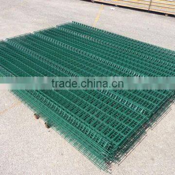 5ml Green Vmesh Fencing With Posts and Fixings of 2.4 by 2.5 photo-4
