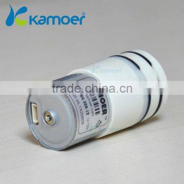 kamoer Mini Vacuum Pump used in lab, with negative pressure gauge