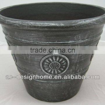 ROUND STACKABLE BLACK/SILVER PU FOAM PLANTER