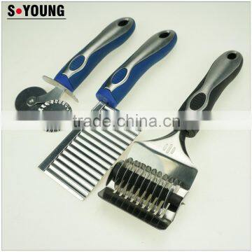 31031 Kitchen Gadget Kitchen Tool Potato Cutter Knife Noodle Cutter Doule Head Pizza Cutter photo-3