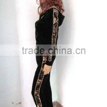 ZIPPER YOGA RUNNING Sweat BLACK Sport Suit , Women Leopard Print Velvet Sport Tracksuit Wholesale photo-4