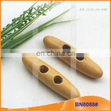 Fashion Natural Wooden Horn Toggle Button for Garments BN8088