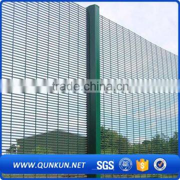 2016 hot sales anti-intrusion pvc coated 358 prison fences