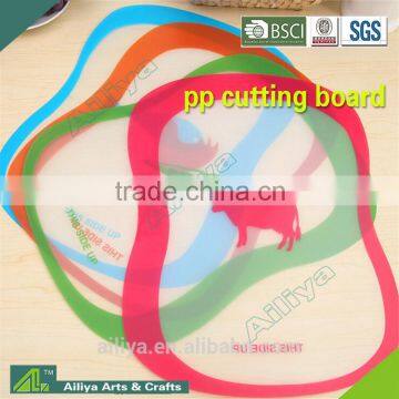 FDA LFGB approved abrasion resistance eco-friendly flexible durable multifunctional folding cutting board