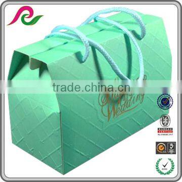 Folding paper box with handle with logo foil