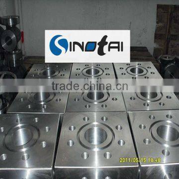 API 6A AISI 410 SS steel square Crosses and tees forging