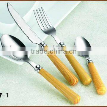 Common Eco Wooden Handle Cutlery