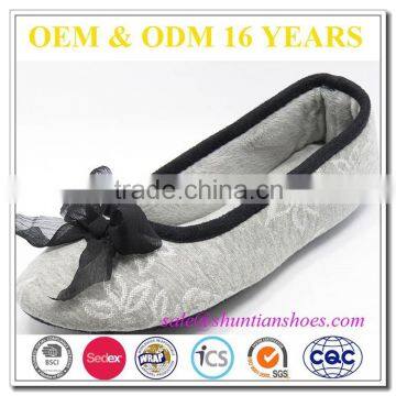 OEM mostly popular girls indoor ballet shoes