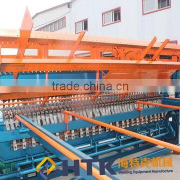 Welded wire mesh rolling machine