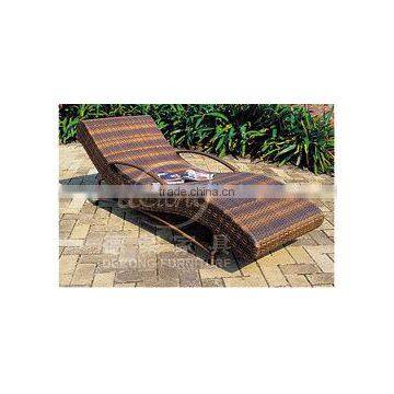 Outdoor rattan arm sun lounge