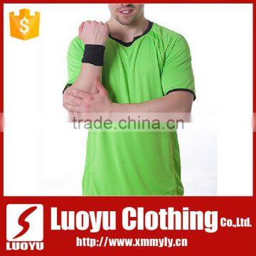 Custom Sublimated Print Logo Soccer Jersey at Factory Price photo-3