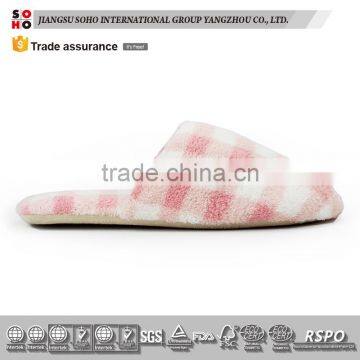 2017 New Hot Sales Budget Hotel Slipper Indoor Slipper for Winter photo-2