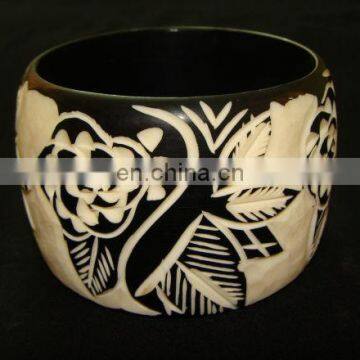 Wide Horn Bangle/ Wide beautifully crafted Horn Bangle