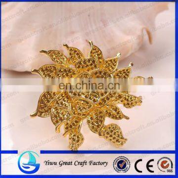 High quality new fashion alloy electroplating golden flower brooch Zinc alloy golden flower brooch