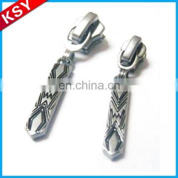 Custom Zipper Head With Metal Logo