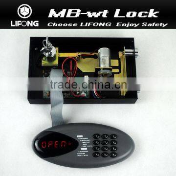 Eelctronic safe box lock with motorized mechanism locking system