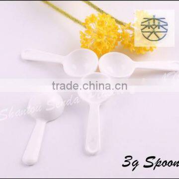 PP Plastic Type and Disposable spoon , Stocked Feature color changing plastic spoon