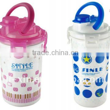 plastic kid water bottle with handle