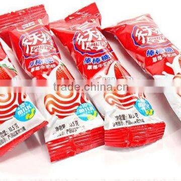 Yake Strawberry Lollipop Candy With Milk photo-4