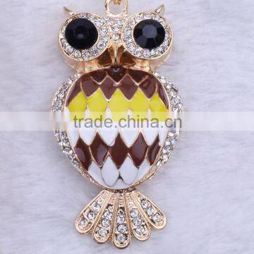 Wholesale owl shaped minion keyrings blank keyrings with custom logo