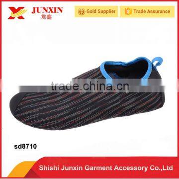 2016 cheap wholesale rubber aqua water shoes swim shoes