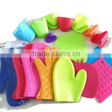 Heat resistant silicone gloves for BBQ kitchen gloves silicone oven mitts