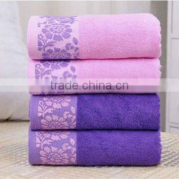 Eco-friendly bamboo bath towel with design