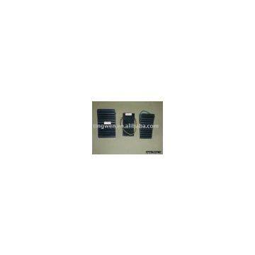 Laminated rubber wheel chocks