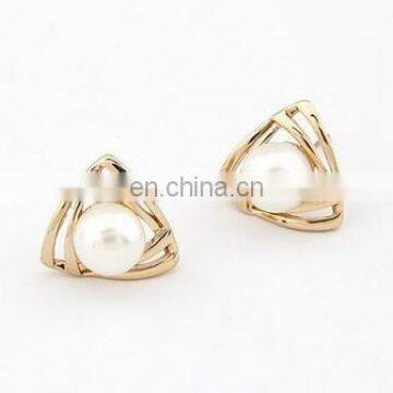 Korean Jewelry Sweet and Romantic and Lovely and Generous Temperament Imitation Pearl Earring Hollow Triangle Earring photo-3