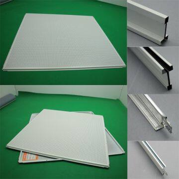 Maple Grain Aluminum Gusset Integrated Ceiling Bank