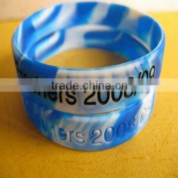 2013 fashion new design silicone slap bracelet