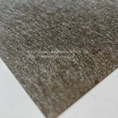 Sintered titanium felt for LGDL