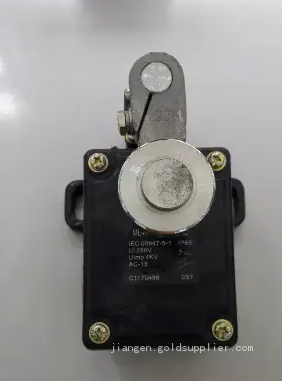 SCHMERSAL BN20-11Rz-M16 Safety Magnetic Switch photo-2