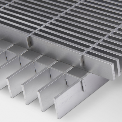 Galvanized Steel Grating 30mm Bearing Bar Spacing for Heavy Load Areas