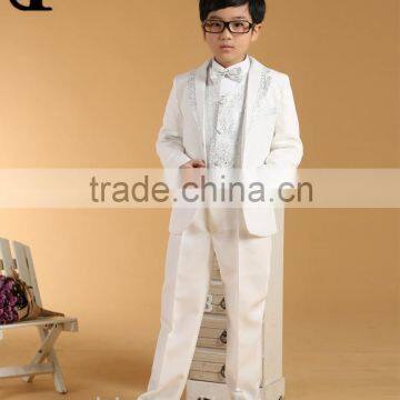 Hot Selling 2016 Wholesales In China Factory Cheepest Price Boys Suits With White Color