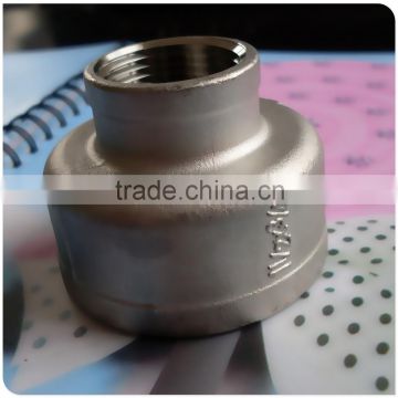 Cast Coupling Reduction Fitting F 11/2" X F 3/4 (RED Coupling )